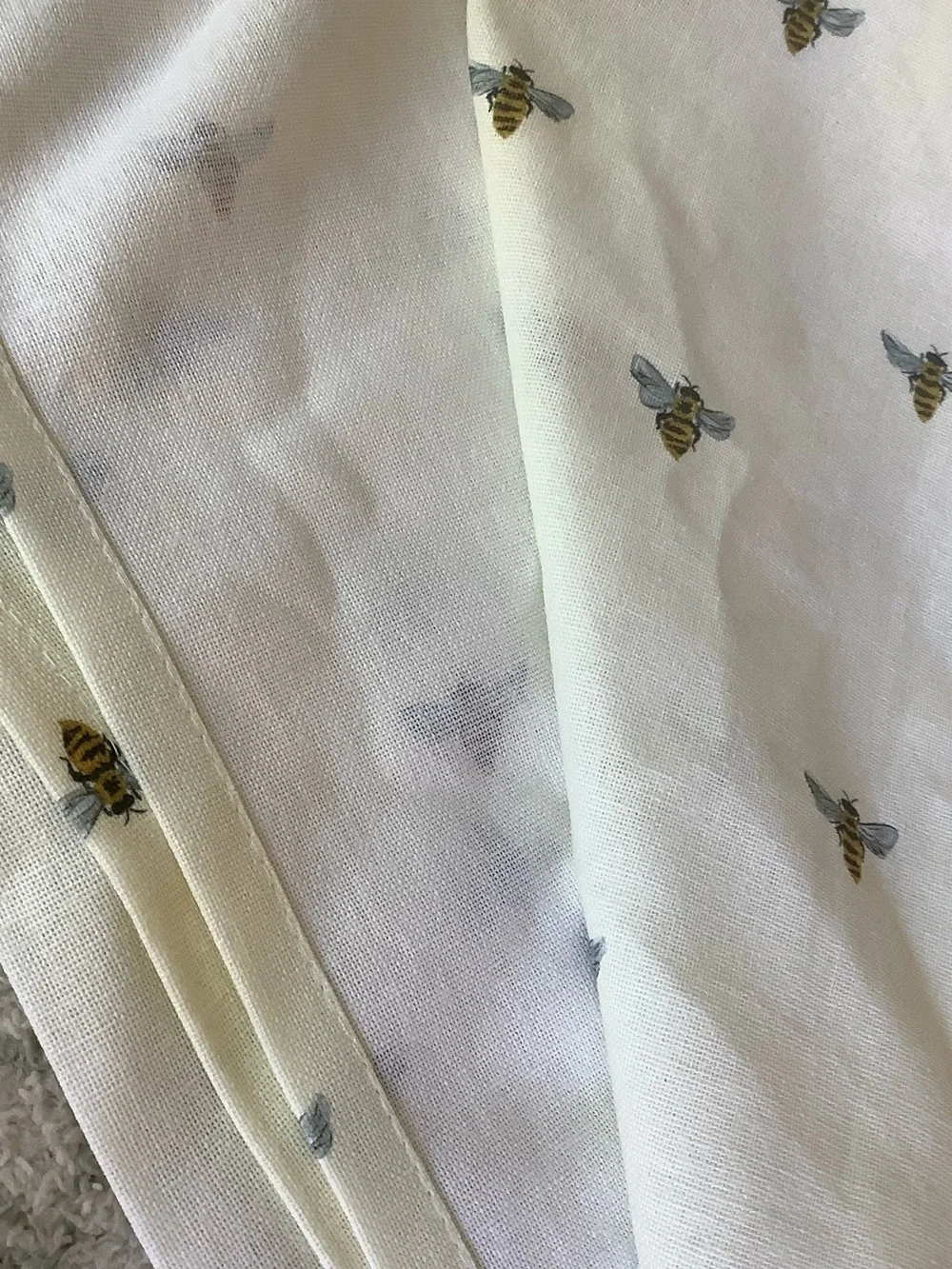 1Canoe2 Ivory Bee Cotton Fabric Kitchen Tea Towel NWT 18.75” x 28”